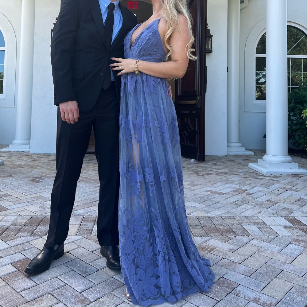 Gorgeous maxi blue dress with mesh detail - Picture 7 of 7